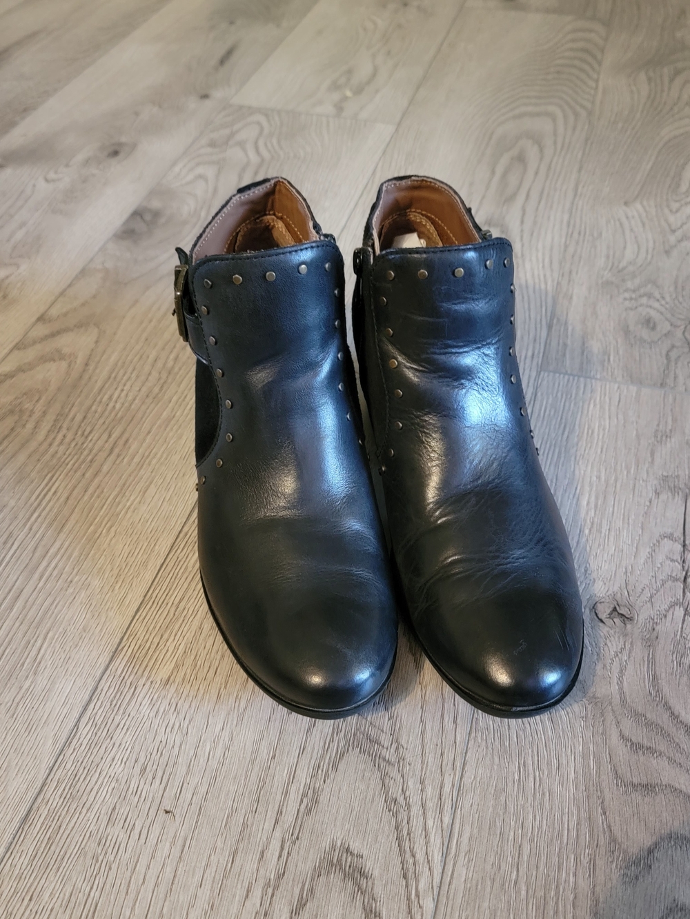 Boc Women’s Leather Suede Black Boots Size 6.5 M Zip Buckle Studded Casual Comfy